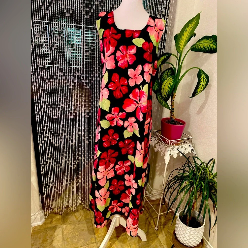 FLORAL VACATION READY MAXI DRESS NWOT - Picture 5 of 5